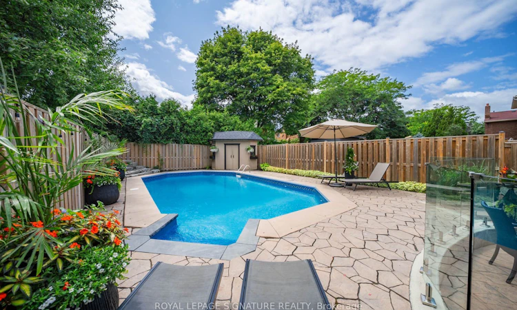 4194 Trellis Crescent