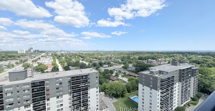 1611-86 Dundas Street E, Mississauga, ON, L5A 1W4 - 9