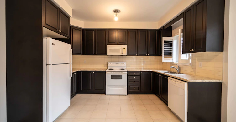 5570 Meadowcrest Avenue, Mississauga, ON, L5M 0V1 - 9