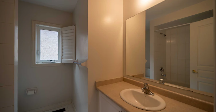 5570 Meadowcrest Avenue, Mississauga, ON, L5M 0V1 - 26