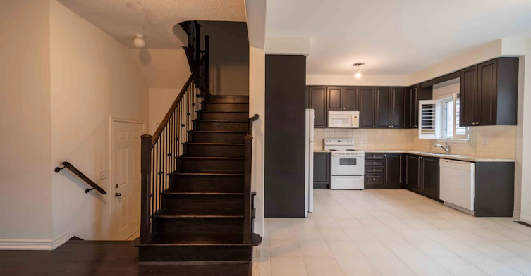 5570 Meadowcrest Avenue, Mississauga, ON, L5M 0V1 - 7