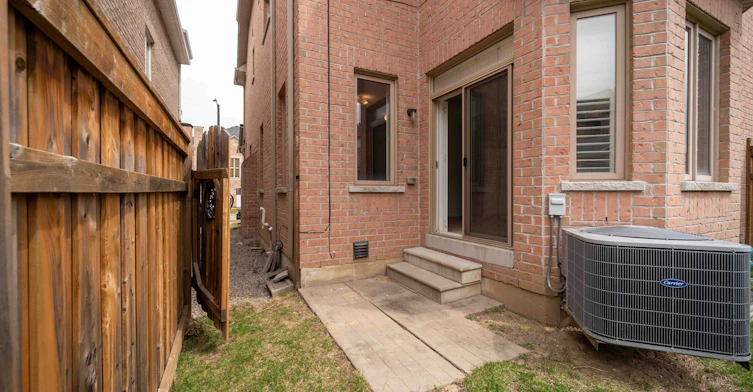 5570 Meadowcrest Avenue, Mississauga, ON, L5M 0V1 - 31
