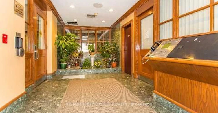 Ph01-880 Dundas Street W, Mississauga, ON, L5C 4H3 - 5
