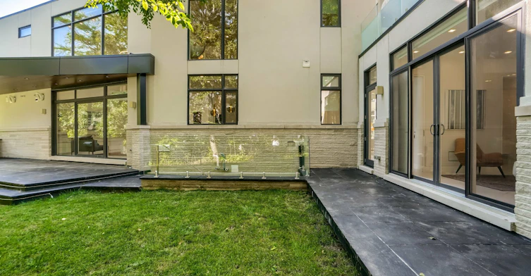 560 Shenandoah Drive, Mississauga, ON, L5H 1V7 - 35