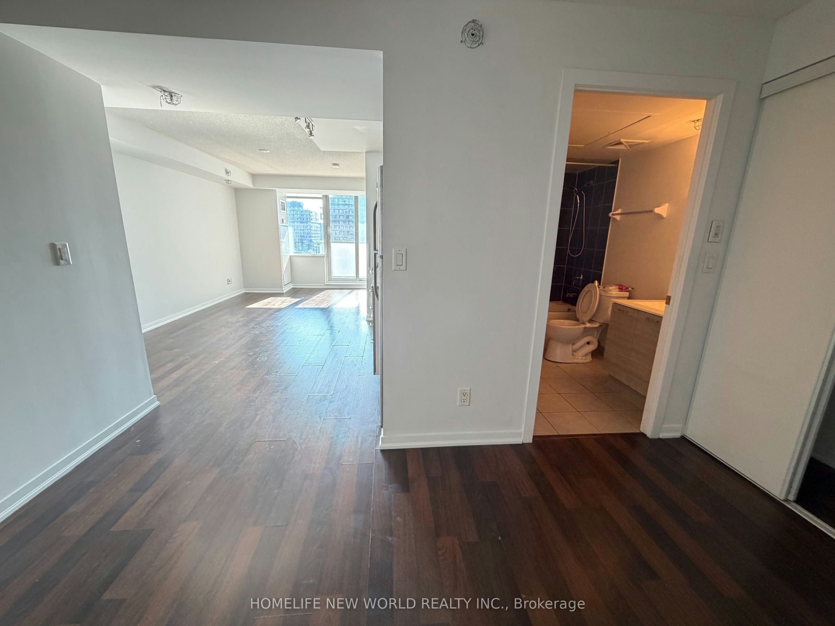 1017-20 Joe Shuster Way, Toronto, ON, M6K 0A3 - 8