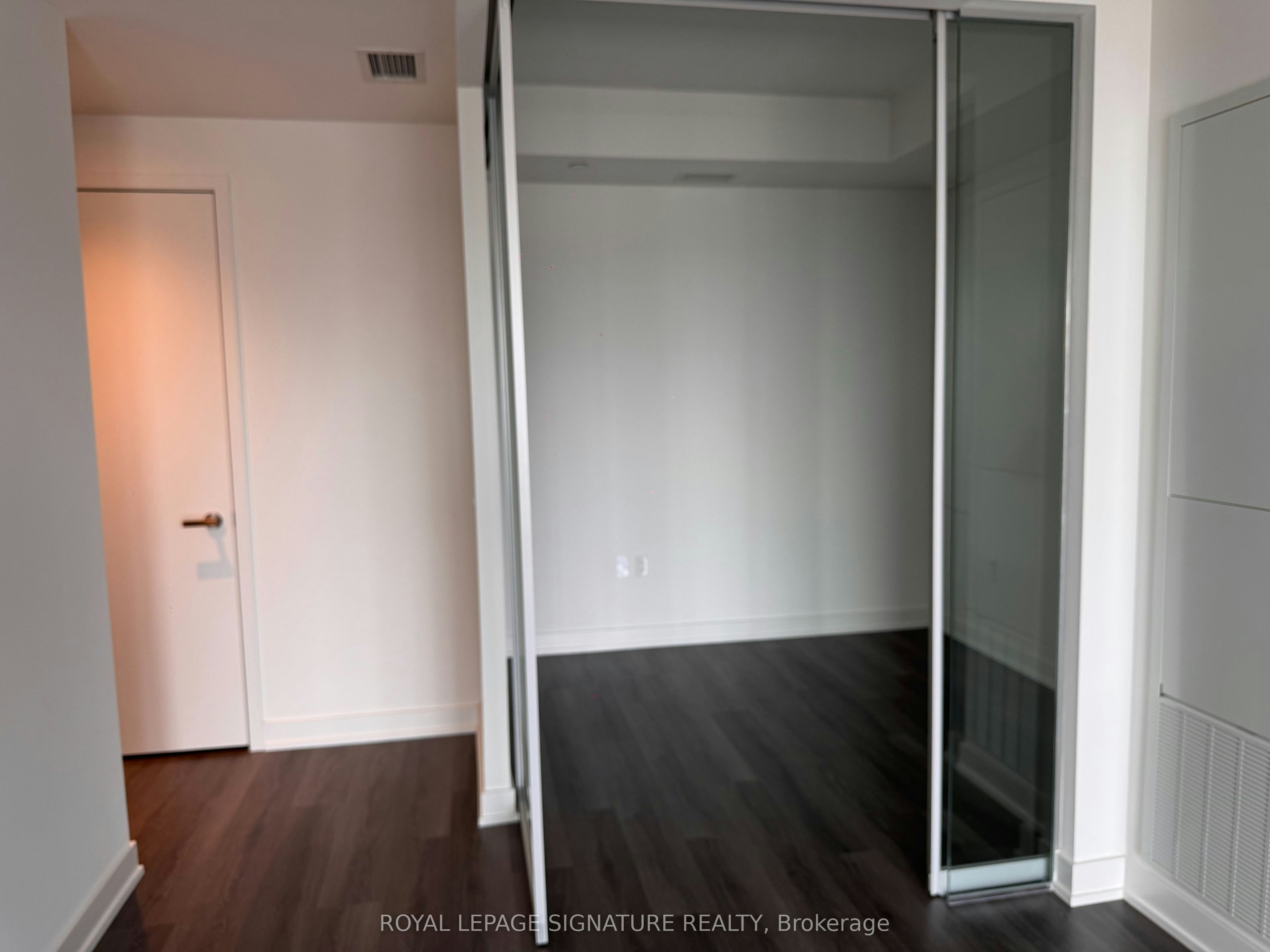 4601-448 Burnhamthorpe Road W, Mississauga, ON, L5B 0R4 - 8