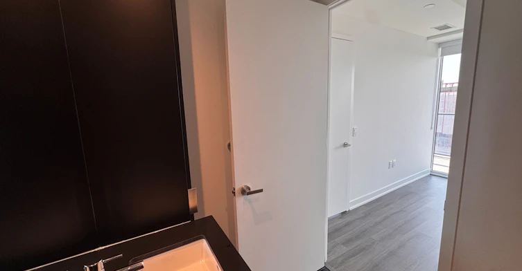 4601-448 Burnhamthorpe Road W, Mississauga, ON, L5B 0R4 - 6