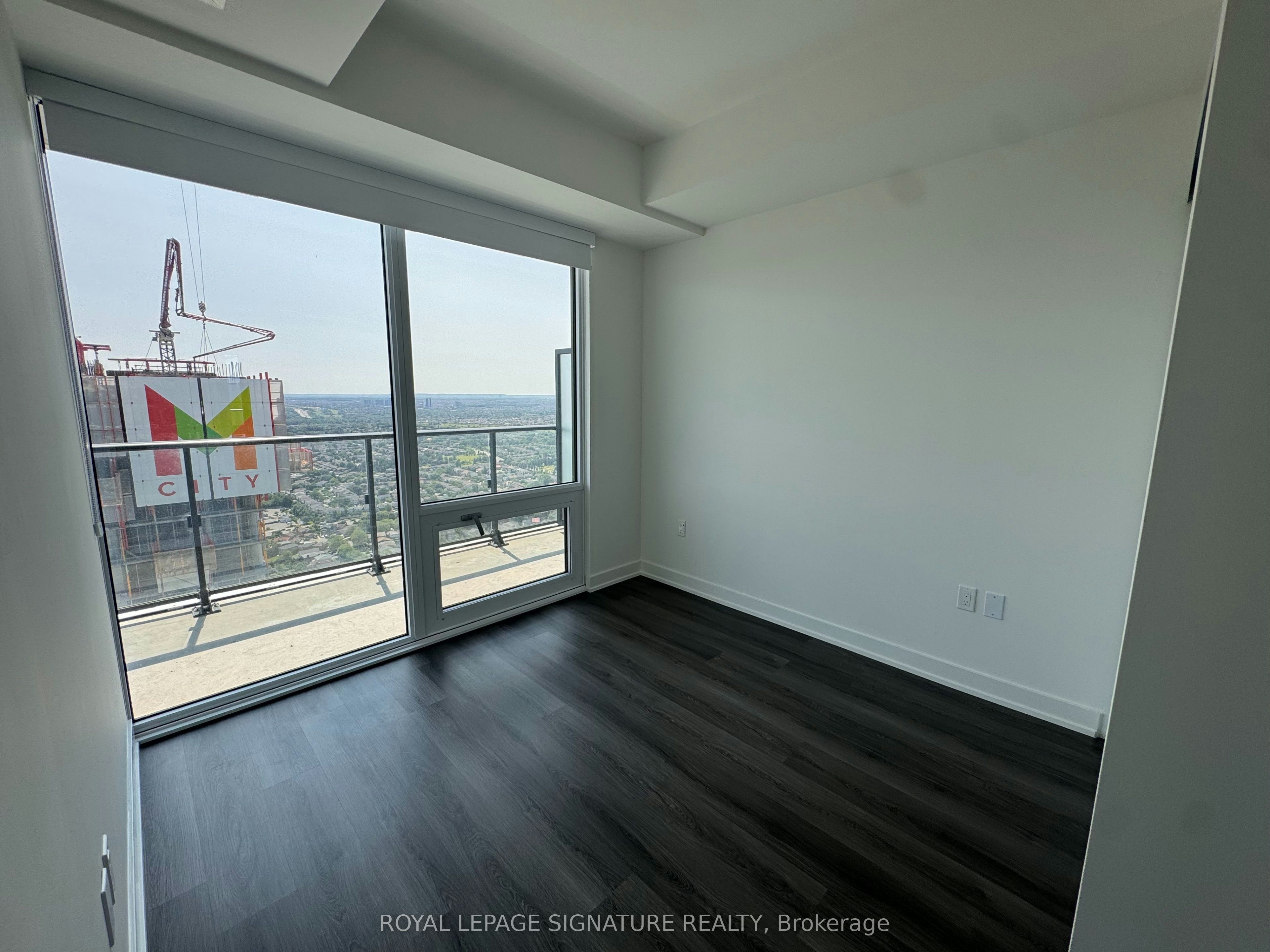 4601-448 Burnhamthorpe Road W, Mississauga, ON, L5B 0R4 - 4