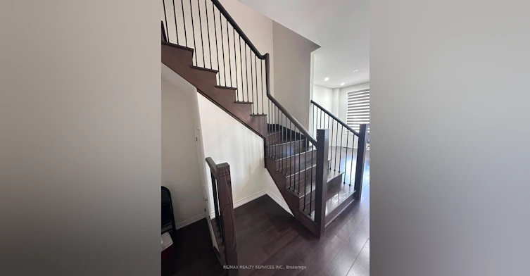 92 Folgate Crescent, Brampton, ON, L6R 4A7 - 6