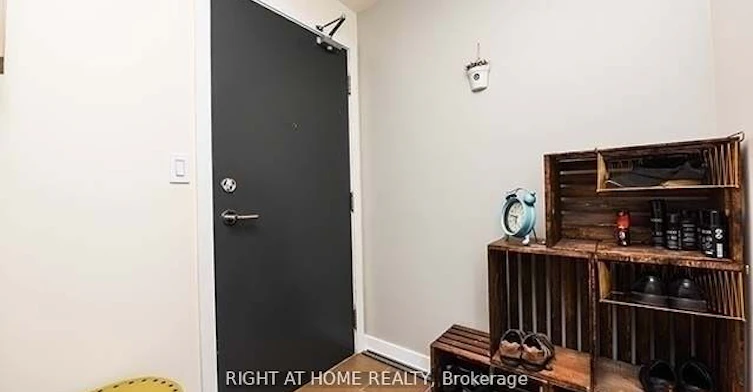 3610-4070 Confederation Parkway, Mississauga, ON, L5B 0E9 - 2