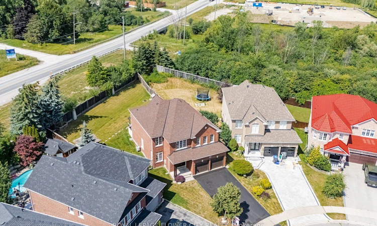 56 Laurentide Crescent