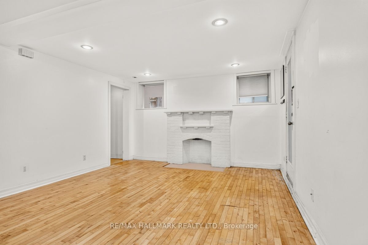 Lower-483 Parkside Drive, Toronto, ON, M6R 2Z9 - 4