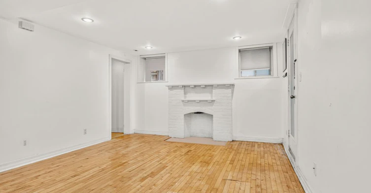 Lower-483 Parkside Drive, Toronto, ON, M6R 2Z9 - 4
