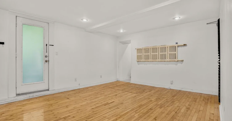 Lower-483 Parkside Drive, Toronto, ON, M6R 2Z9 - 3