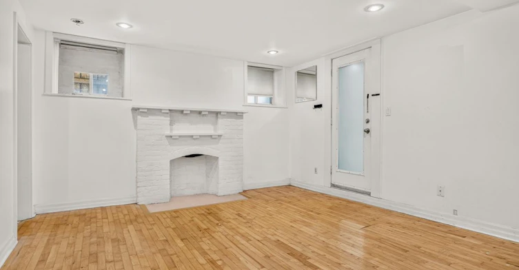 Lower-483 Parkside Drive, Toronto, ON, M6R 2Z9 - 3