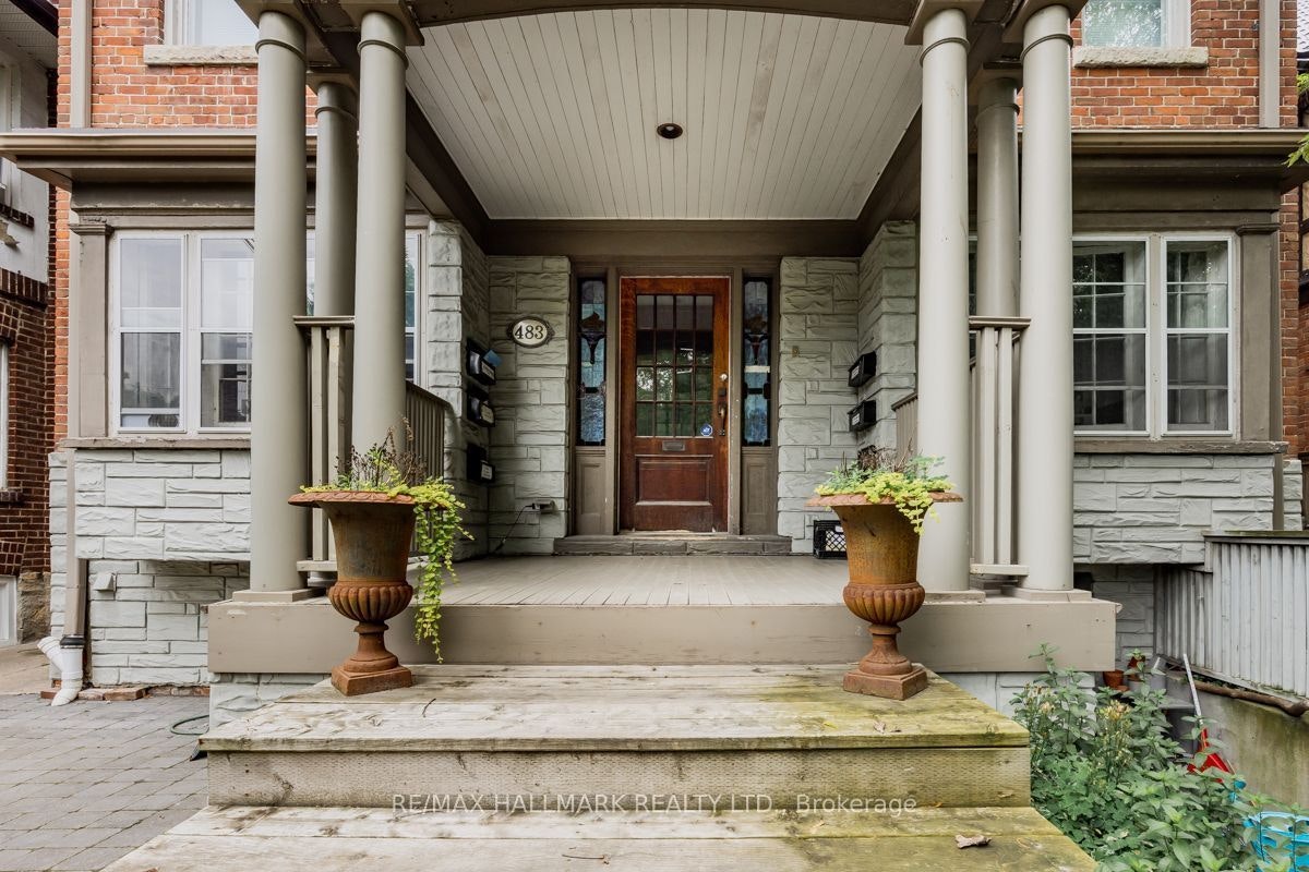 Lower-483 Parkside Drive, Toronto, ON, M6R 2Z9 - 2