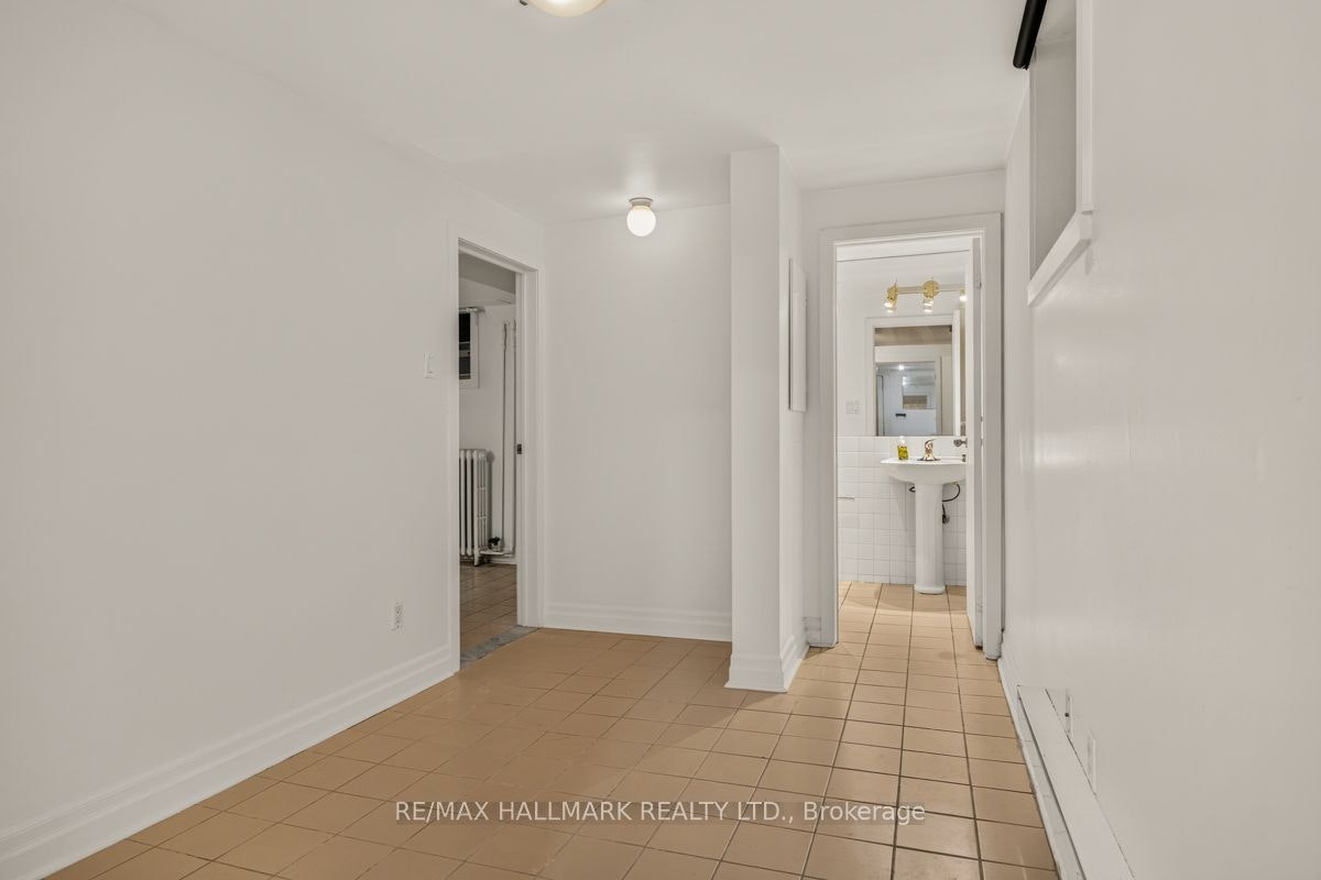 Lower-483 Parkside Drive, Toronto, ON, M6R 2Z9 - 9