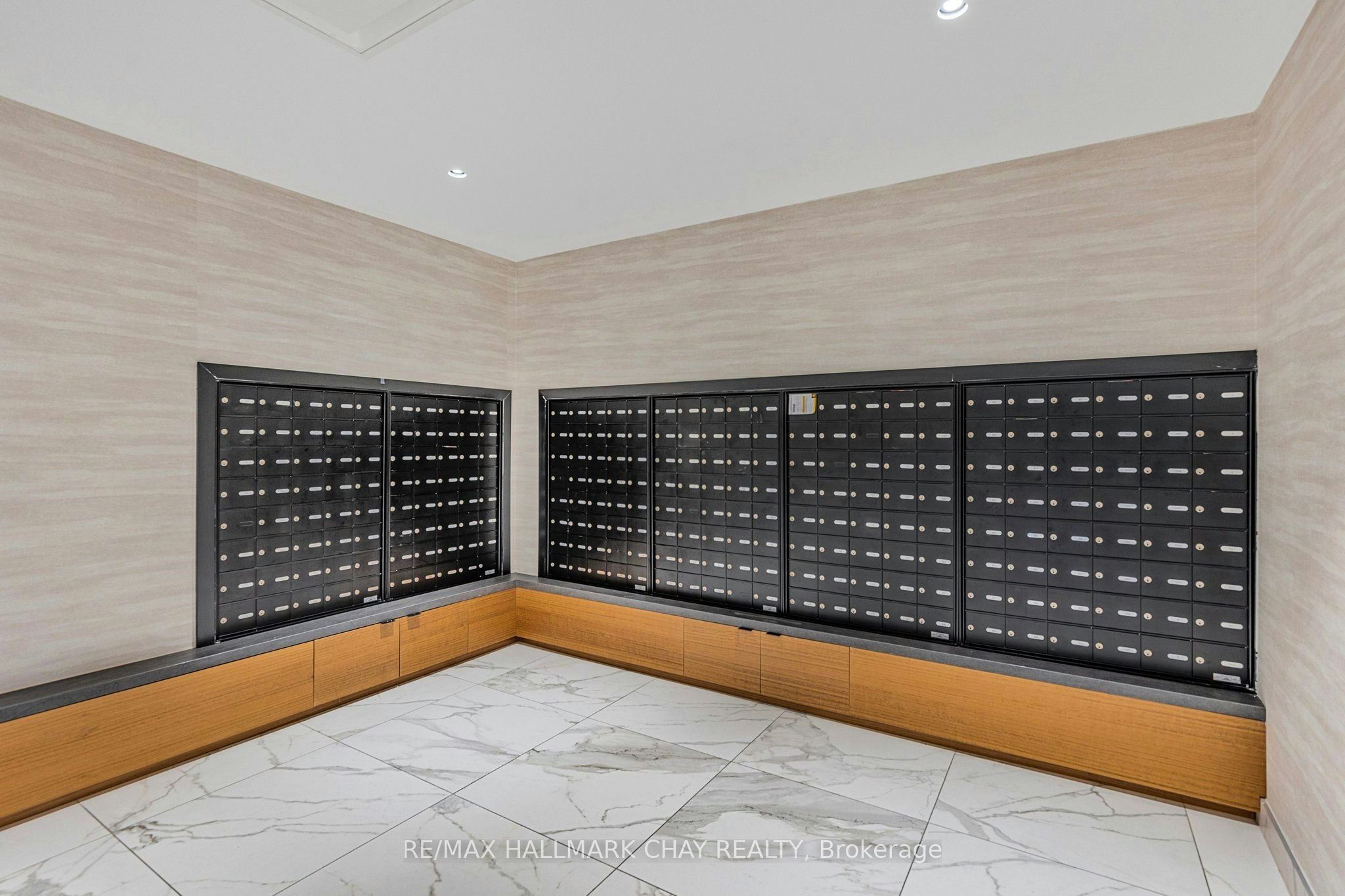 110-2300 St. Clair Avenue W, Toronto, ON, M6N 1K8 - 6