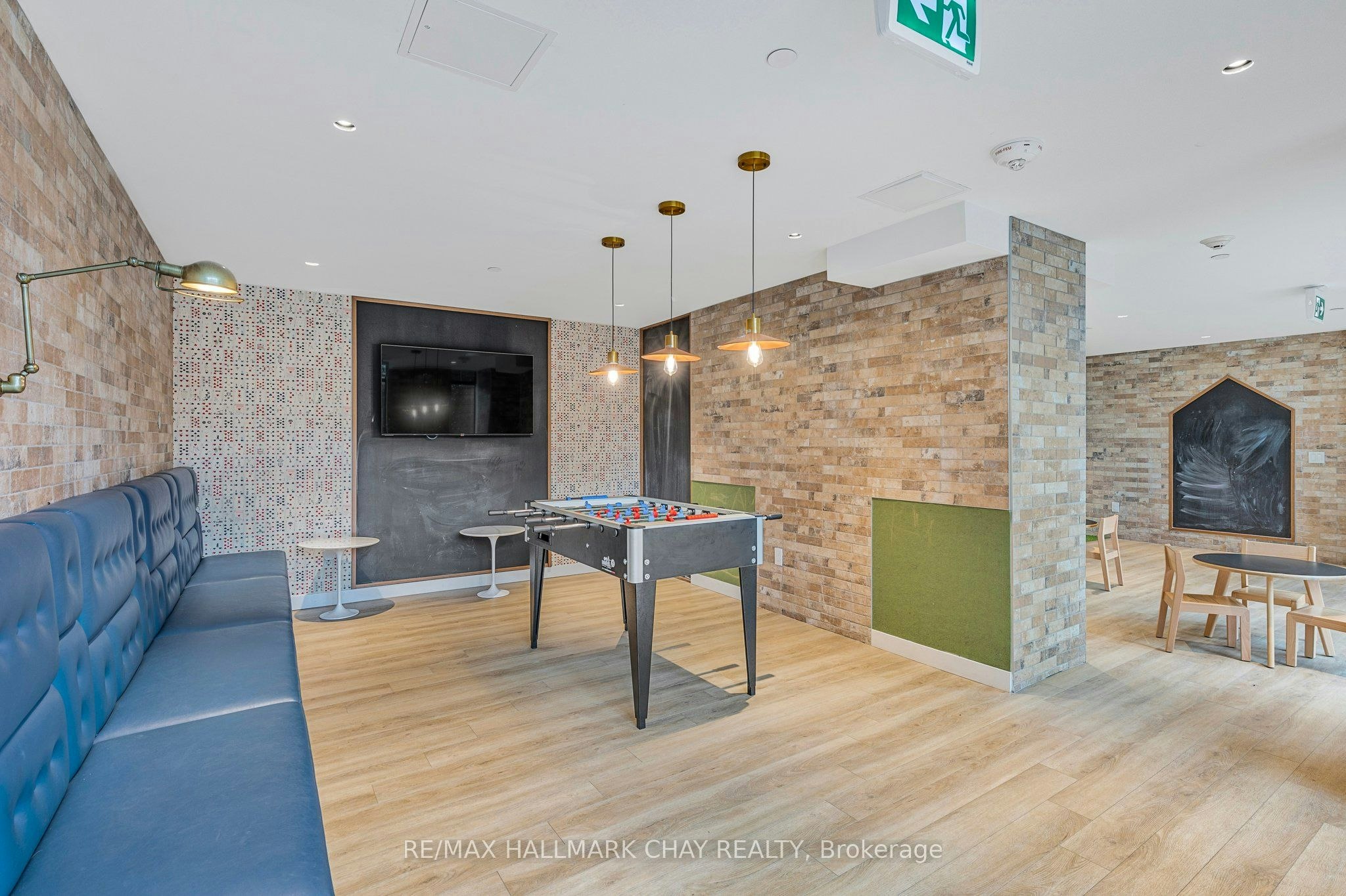 110-2300 St. Clair Avenue W, Toronto, ON, M6N 1K8 - 19
