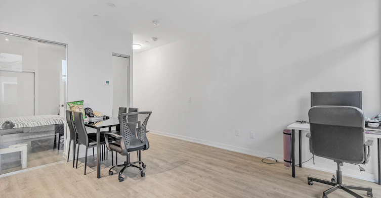 110-2300 St. Clair Avenue W, Toronto, ON, M6N 1K8 - 9