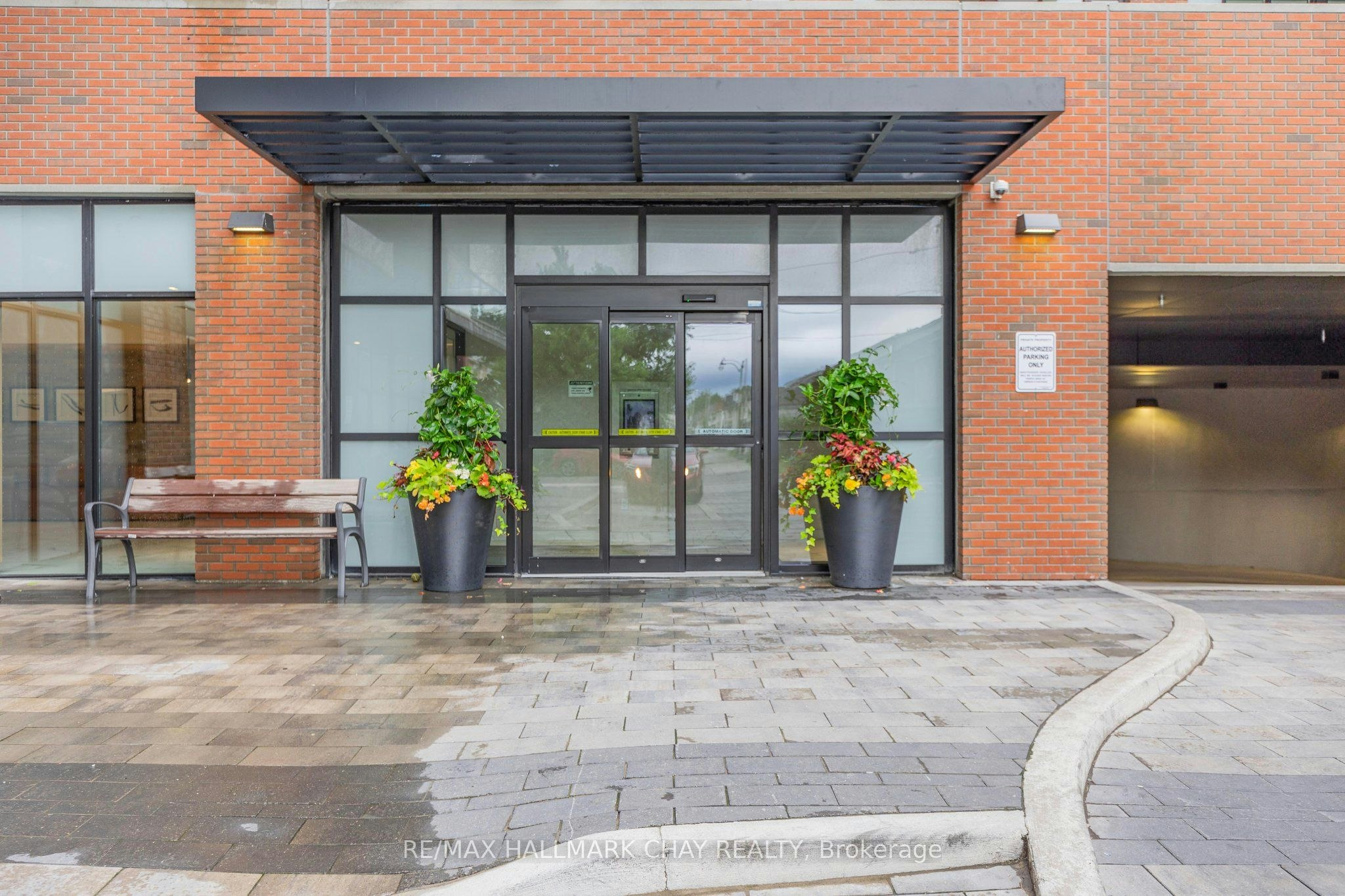 110-2300 St. Clair Avenue W, Toronto, ON, M6N 1K8 - 4