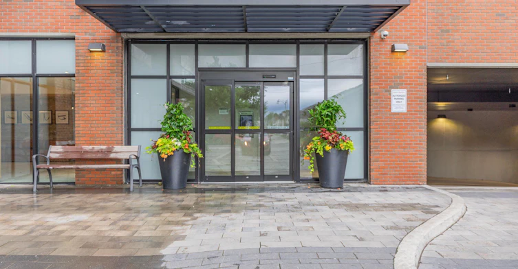 110-2300 St. Clair Avenue W, Toronto, ON, M6N 1K8 - 4