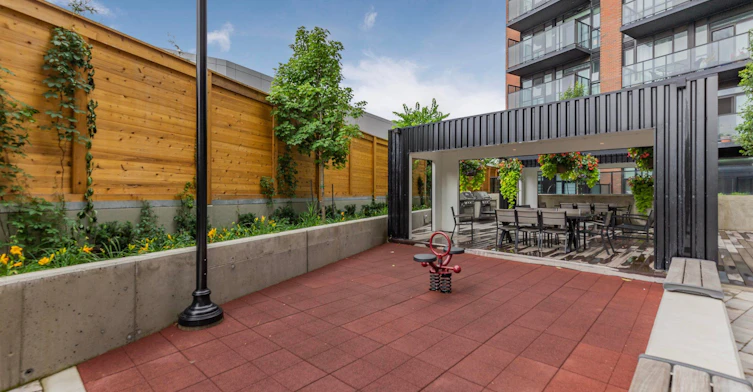 110-2300 St. Clair Avenue W, Toronto, ON, M6N 1K8 - 22