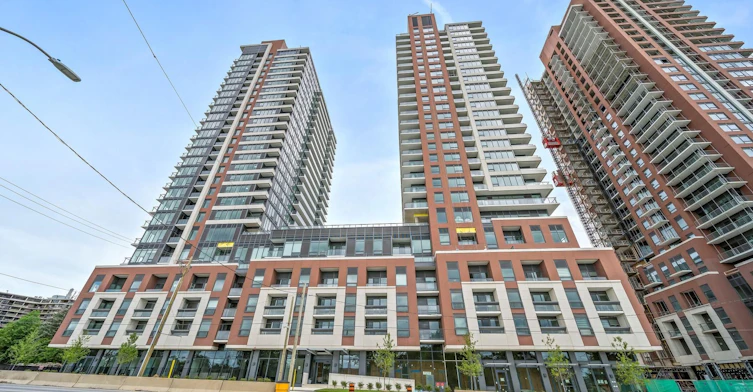 711-4010 Eglinton Avenue W, Toronto, ON, M9A 0G5