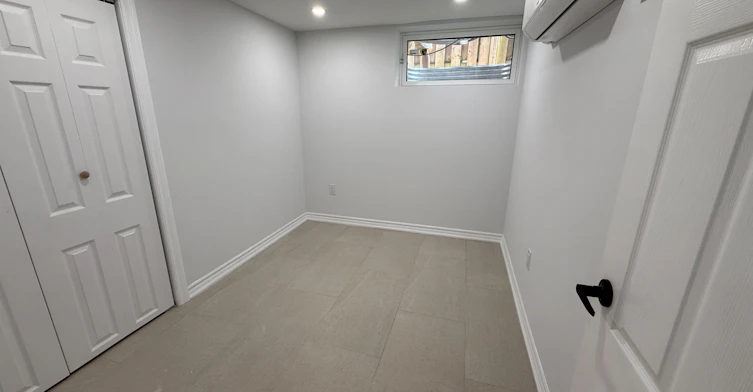 A-541 Chamberlain Road, Burlington, ON, L7L 2V2 - 9