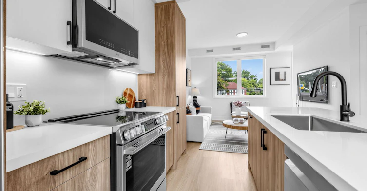 Unit B-1416 Islington Avenue, Toronto, ON, M9A 3K7 - 5
