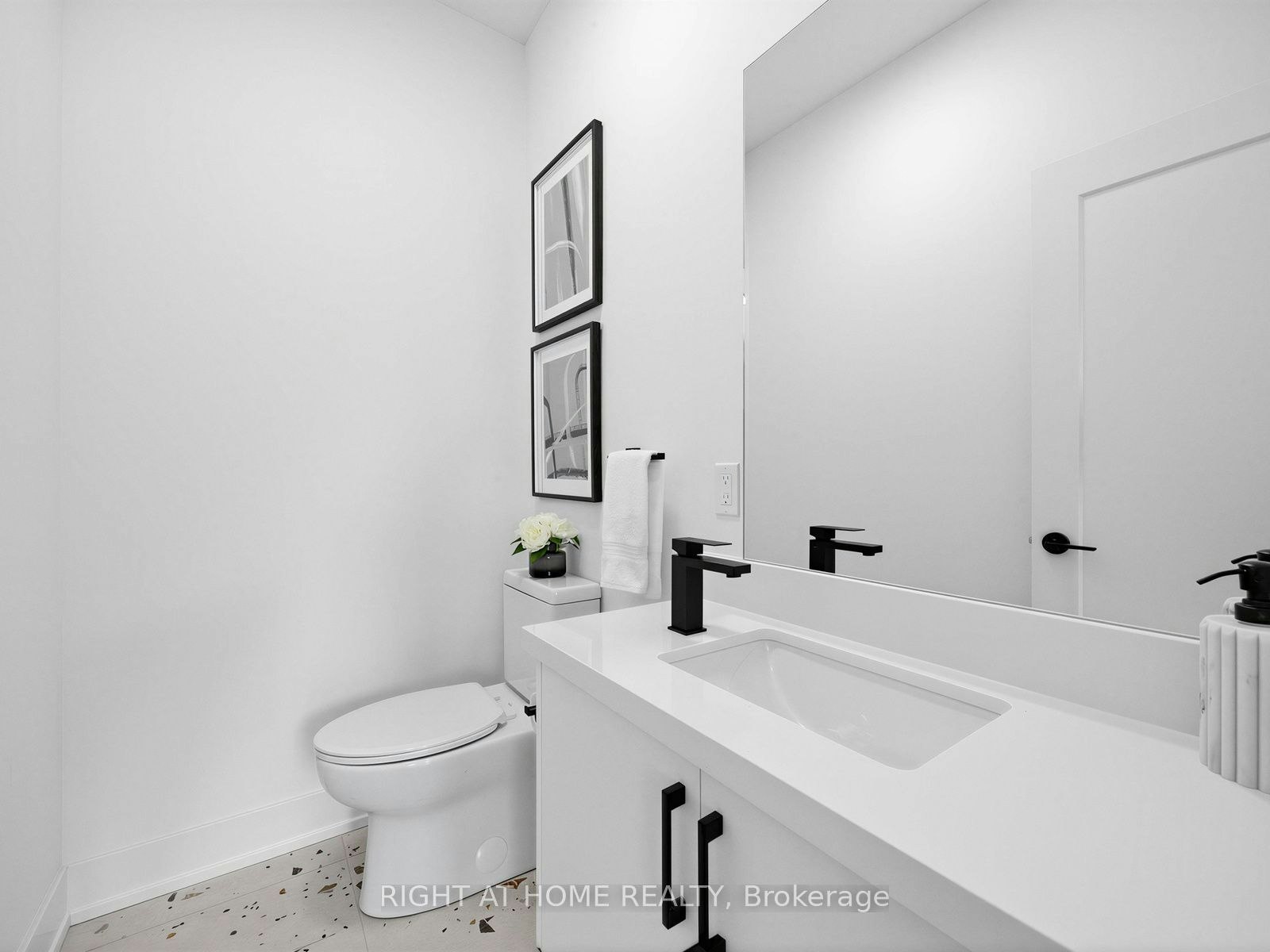Unit B-1416 Islington Avenue, Toronto, ON, M9A 3K7 - 12