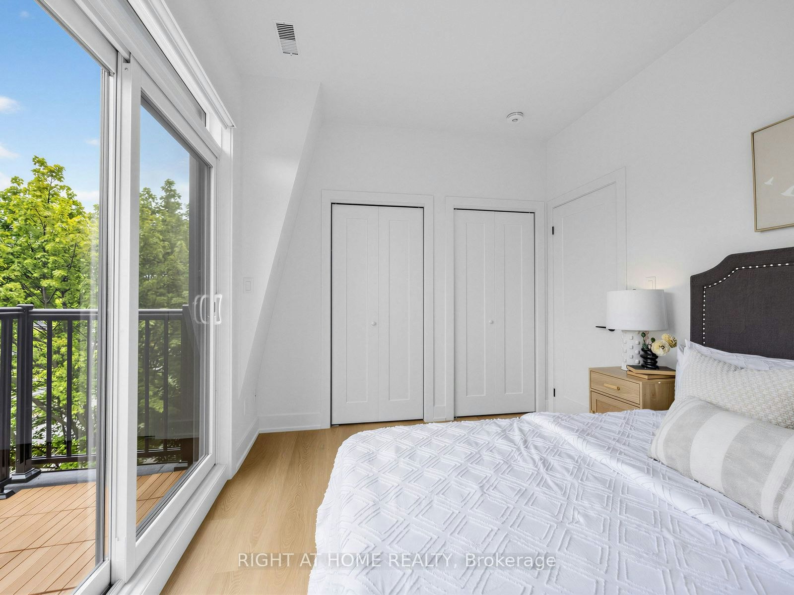 Unit B-1416 Islington Avenue, Toronto, ON, M9A 3K7 - 17