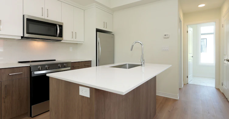 13-734 Front Royal Street, Mississauga, ON, L4Y 0C8 - 11