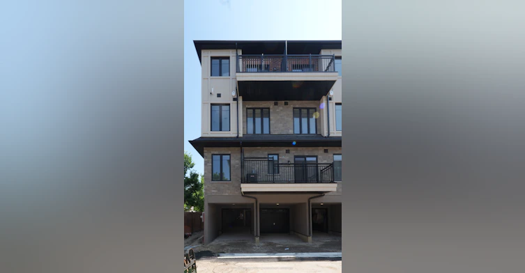 13-734 Front Royal Street, Mississauga, ON, L4Y 0C8