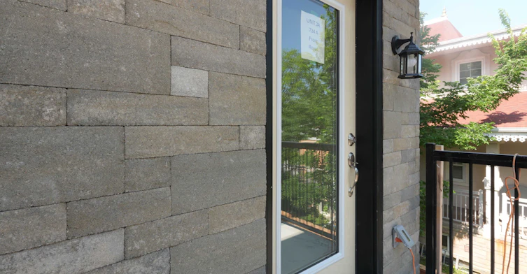 13-734 Front Royal Street, Mississauga, ON, L4Y 0C8 - 2