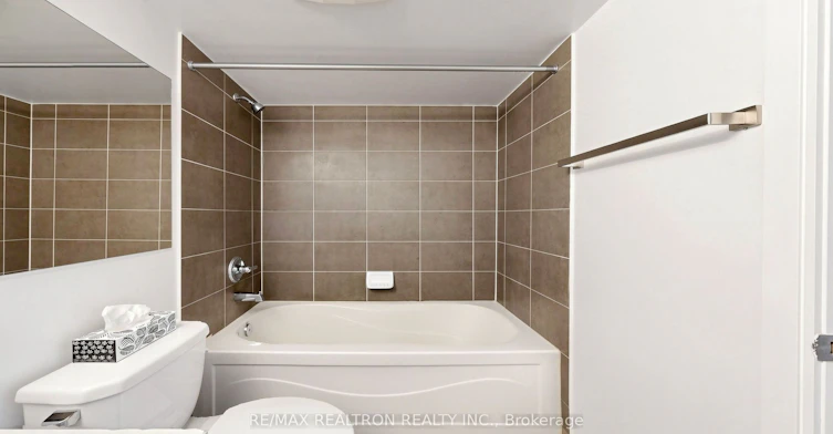 906-330 Burnhamthorpe Road W, Mississauga, ON, L5B 0E1 - 21
