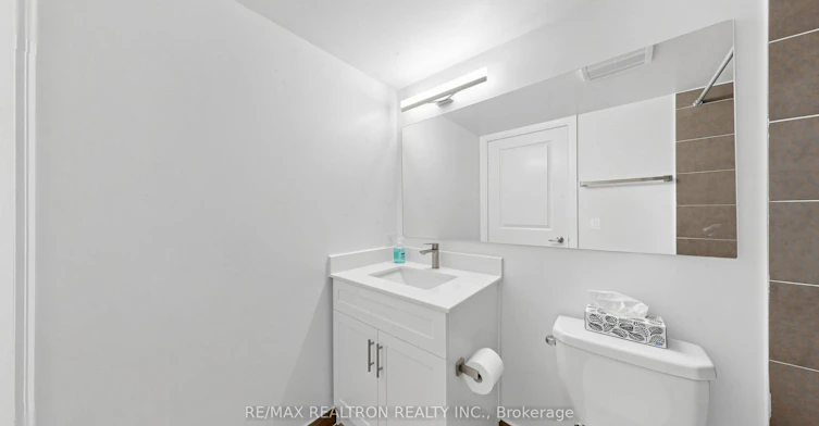 906-330 Burnhamthorpe Road W, Mississauga, ON, L5B 0E1 - 20