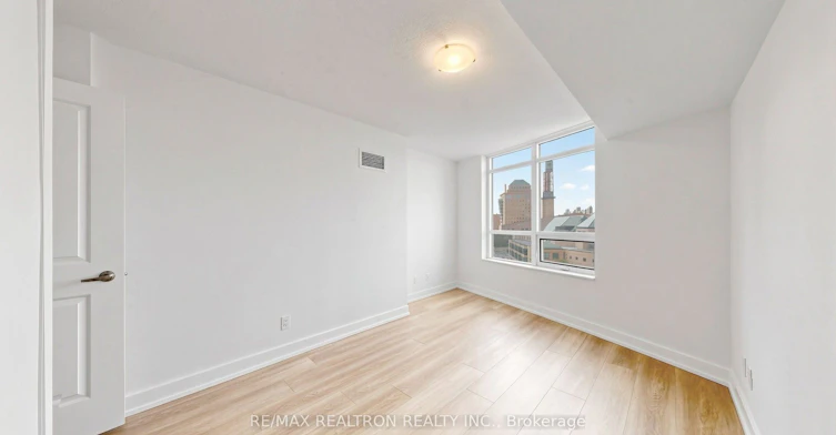 906-330 Burnhamthorpe Road W, Mississauga, ON, L5B 0E1 - 16