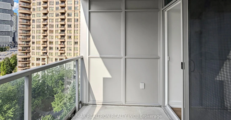 906-330 Burnhamthorpe Road W, Mississauga, ON, L5B 0E1 - 29