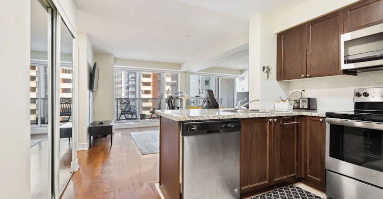 901-5 Michael Power Place, Toronto, ON, M9A 0A3 - 7