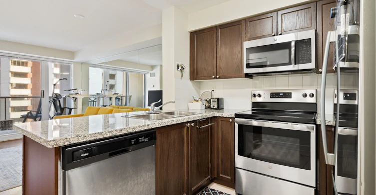 901-5 Michael Power Place, Toronto, ON, M9A 0A3 - 23
