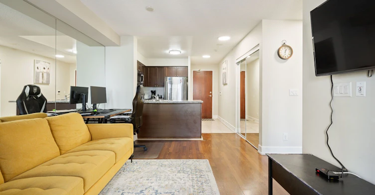 901-5 Michael Power Place, Toronto, ON, M9A 0A3 - 17