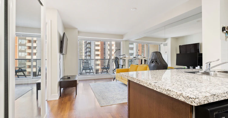 901-5 Michael Power Place, Toronto, ON, M9A 0A3 - 9