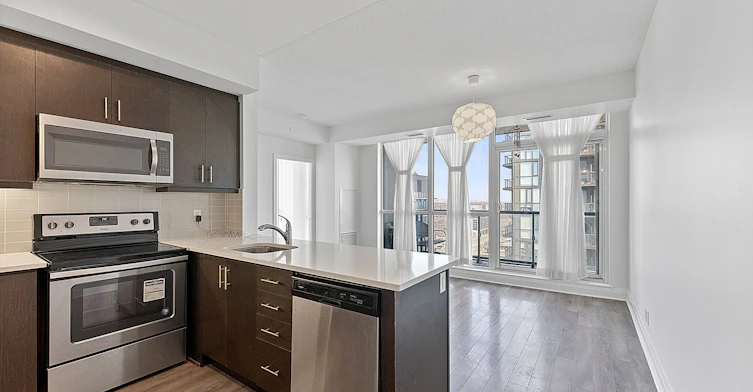1202-15 Zorra Street, Toronto, ON, M8Z 0C1 - 4