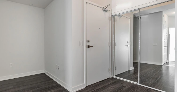 2311-4055 Parkside Village Drive, Mississauga, ON, L5B 0K8 - 3