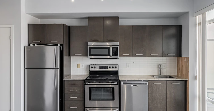 1101-360 Square One Drive, Mississauga, ON, L5B 0G7 - 5