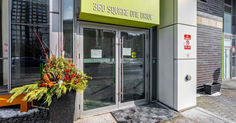 1101-360 Square One Drive, Mississauga, ON, L5B 0G7 - 2