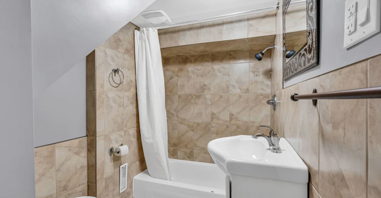 65 Kirknewton Road, Toronto, ON, M6E 3X9 - 31