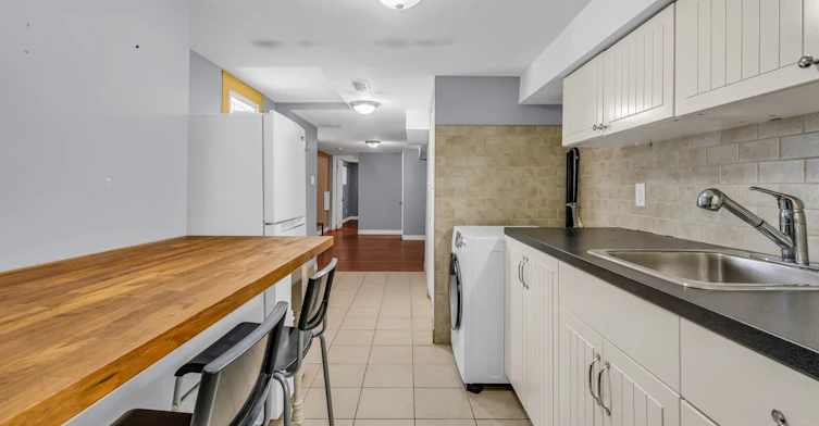 65 Kirknewton Road, Toronto, ON, M6E 3X9 - 20