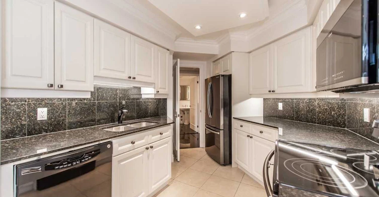 3511-1 Palace Pier Court, Toronto, ON, M8V 3W9 - 10